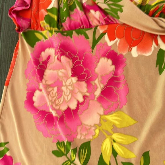 Jennifer Lopez Top - Picture 6 of 6